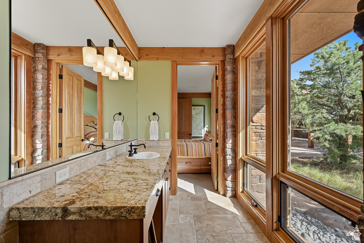 BLACK BOULDER MESA - Residential