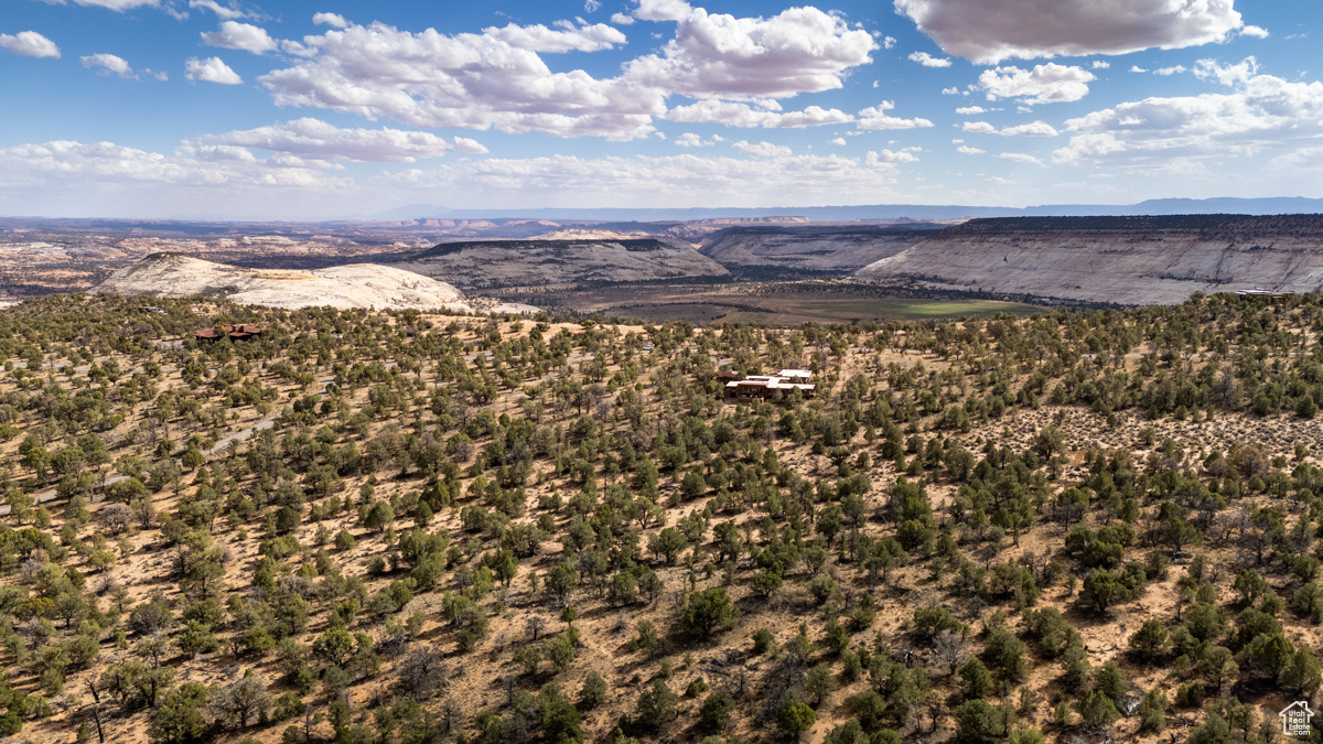 BLACK BOULDER MESA - Residential