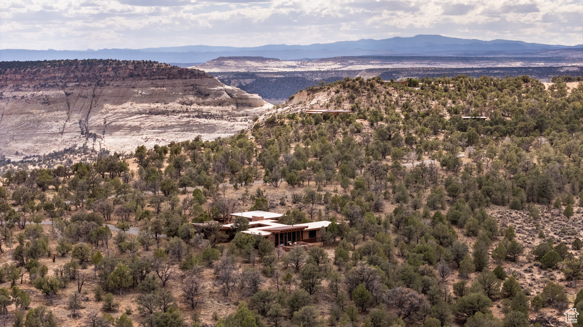 BLACK BOULDER MESA - Residential