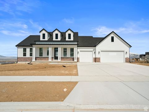 Homes For Sale - 129 E Bardsley Way #15<br/> Salem, UT 84653