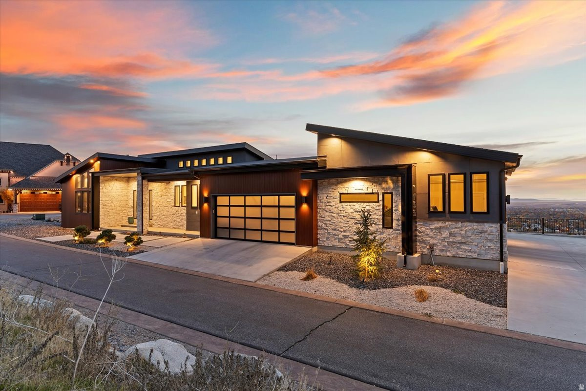 DEER CREST AT HIDDEN SPRINGS - Residential