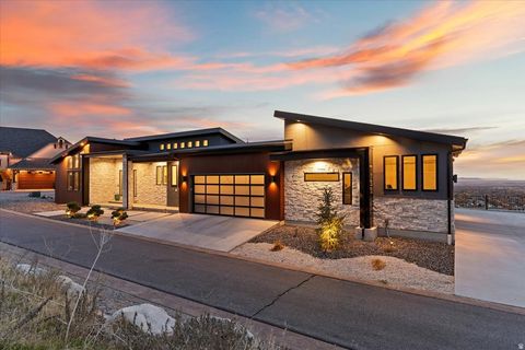 Tiny photo for 1766 VIEW CT, Fruit Heights, UT 84037 (MLS # 2121444)