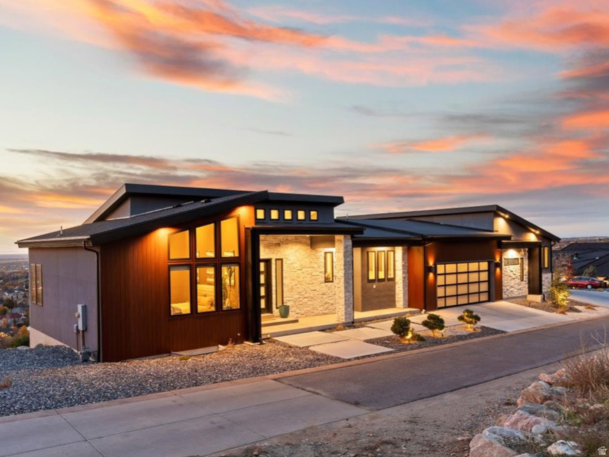 DEER CREST AT HIDDEN SPRINGS - Residential