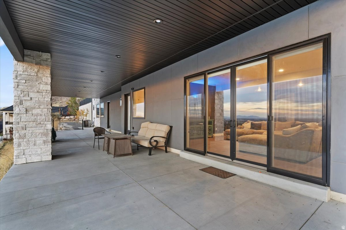 DEER CREST AT HIDDEN SPRINGS - Residential