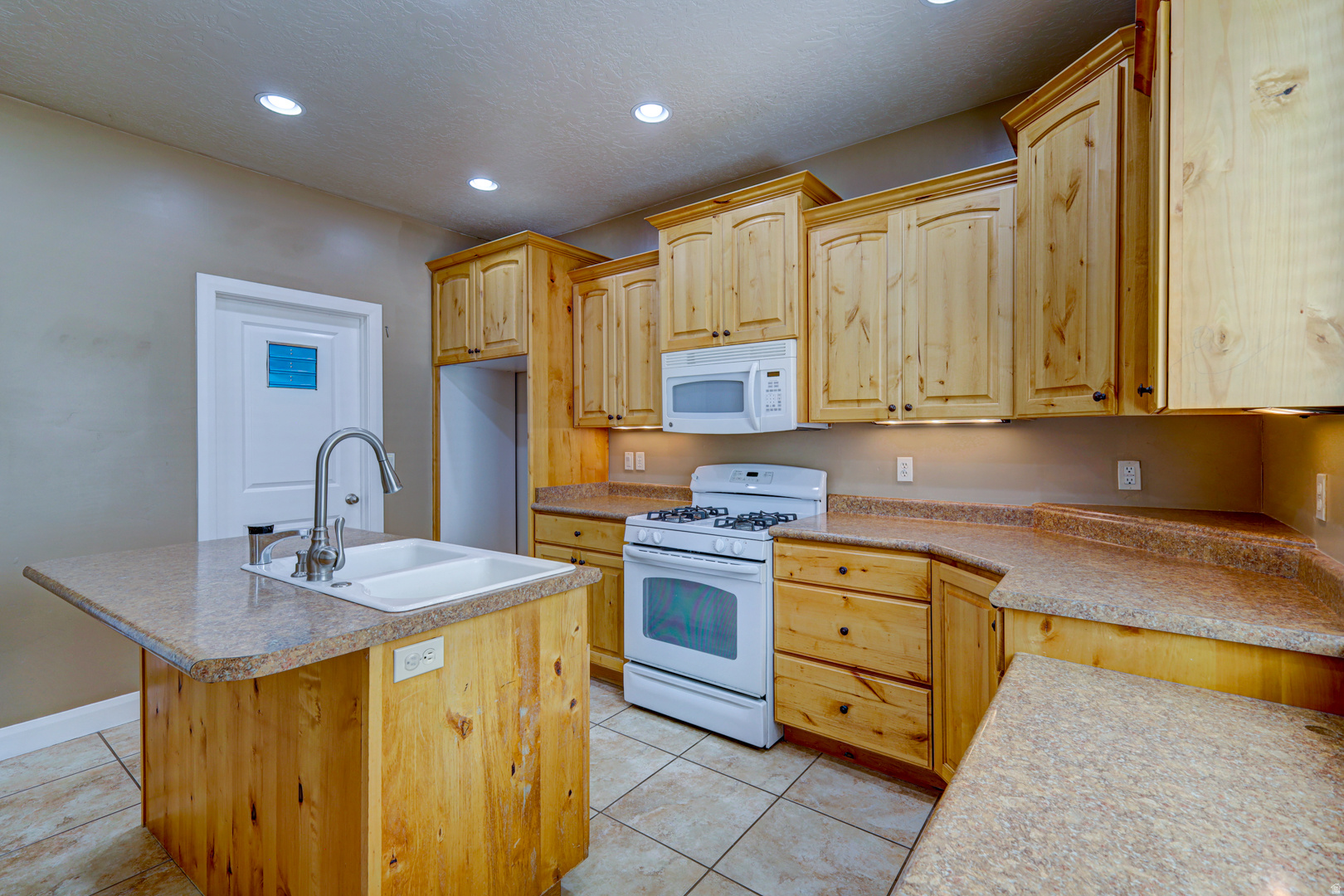 ESTATES AT HIDDEN VALLEY PH 2 - Residential