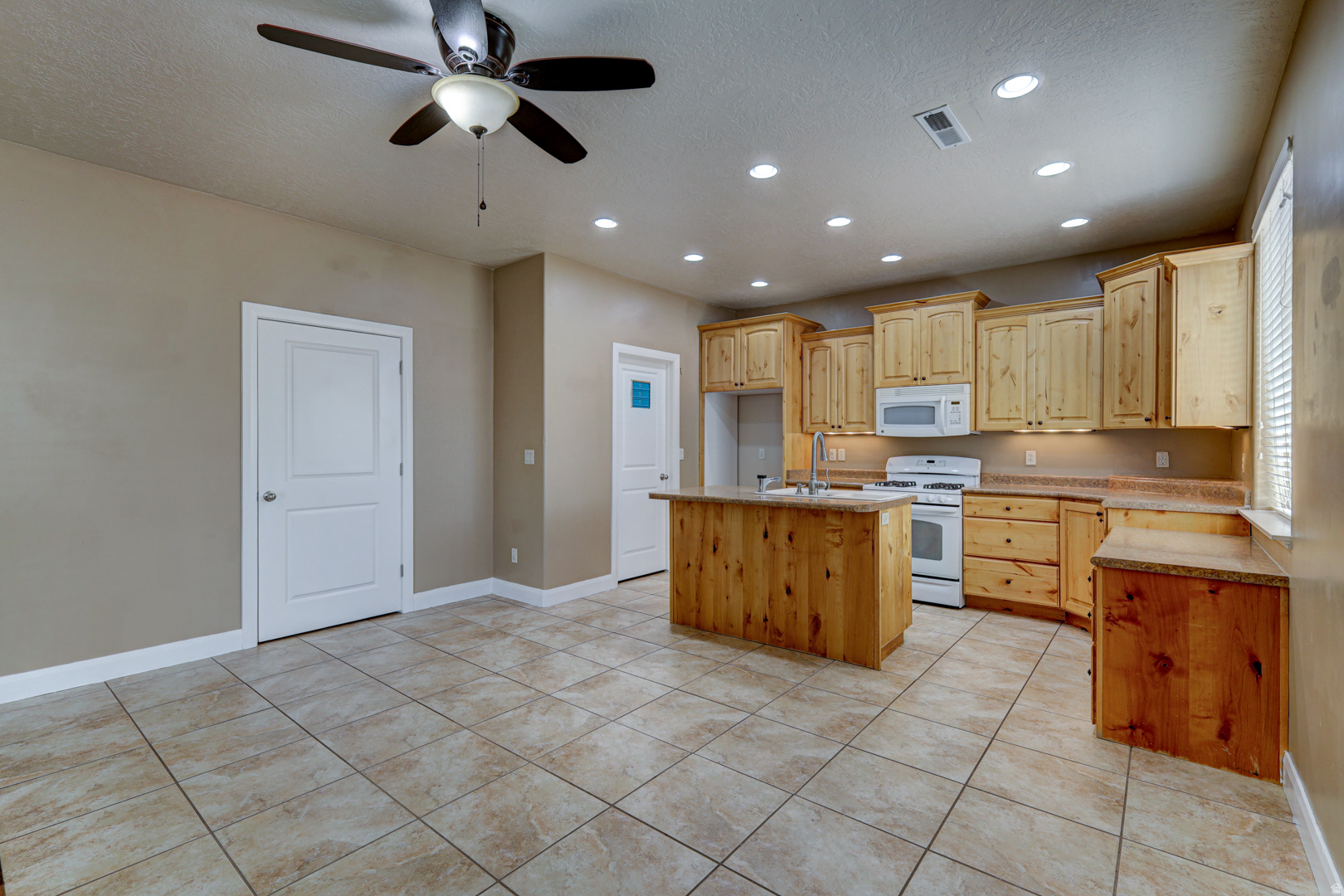 ESTATES AT HIDDEN VALLEY PH 2 - Residential