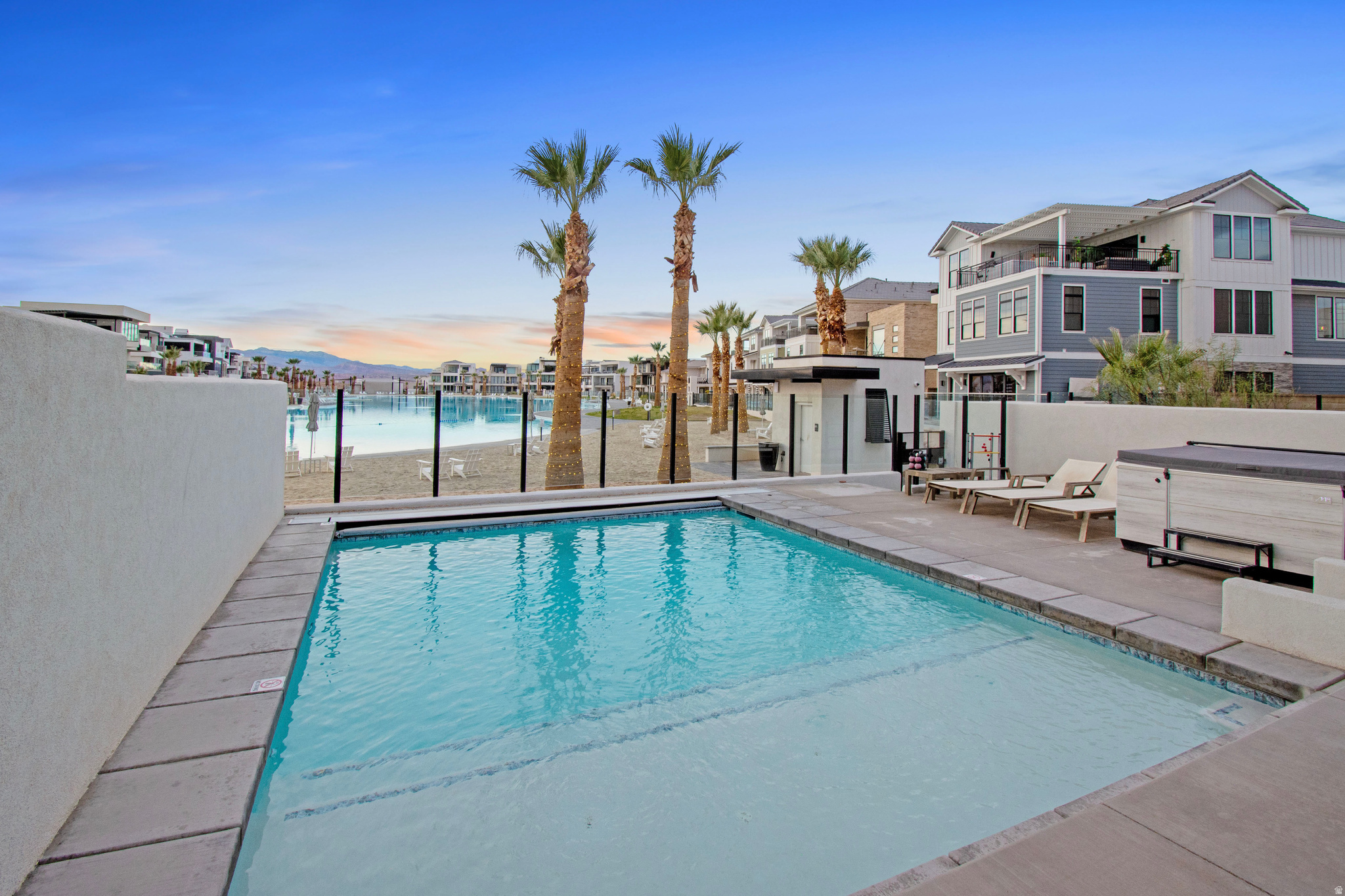 DESERT COLOR RESORT - Residential