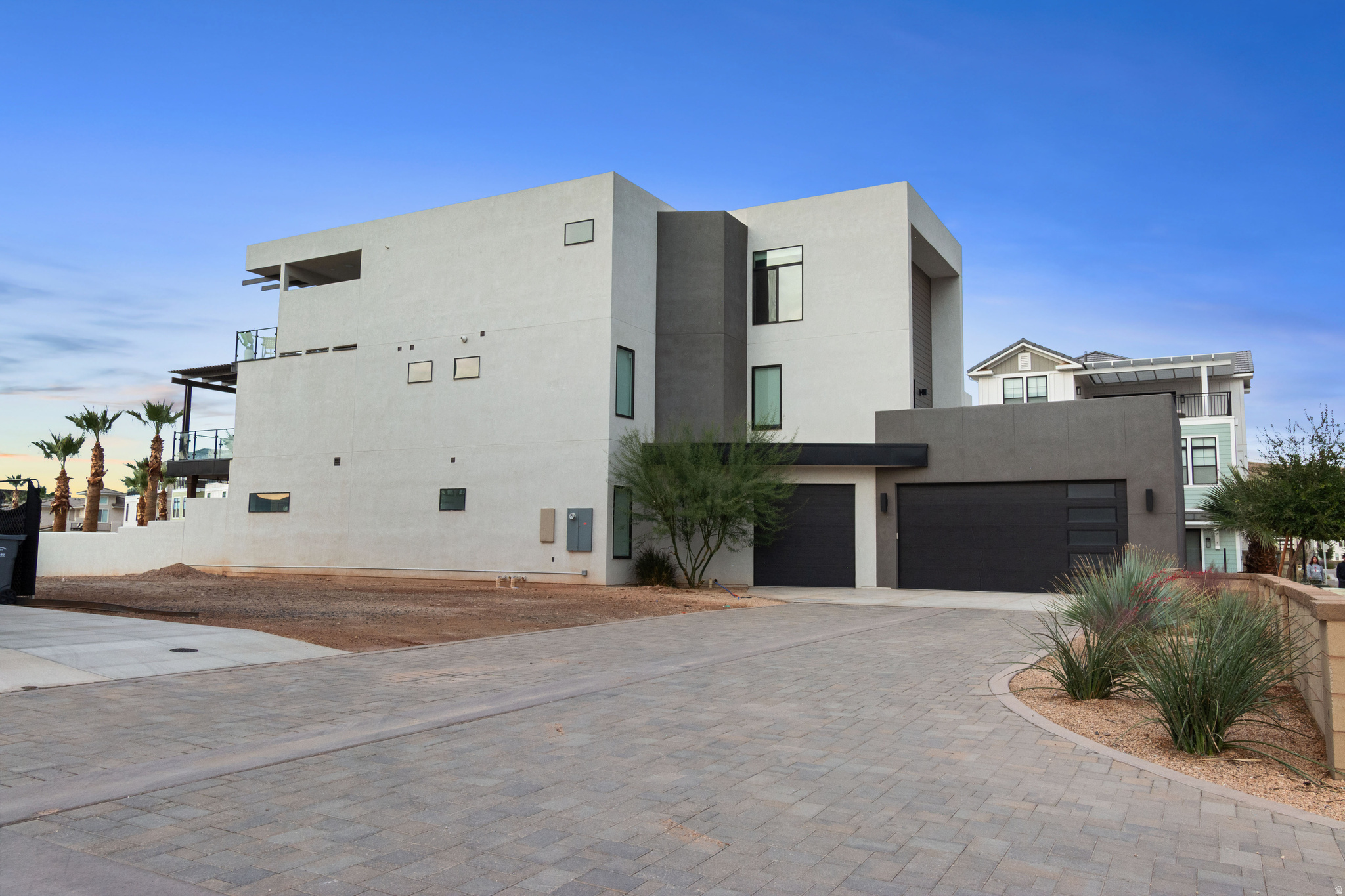 DESERT COLOR RESORT - Residential