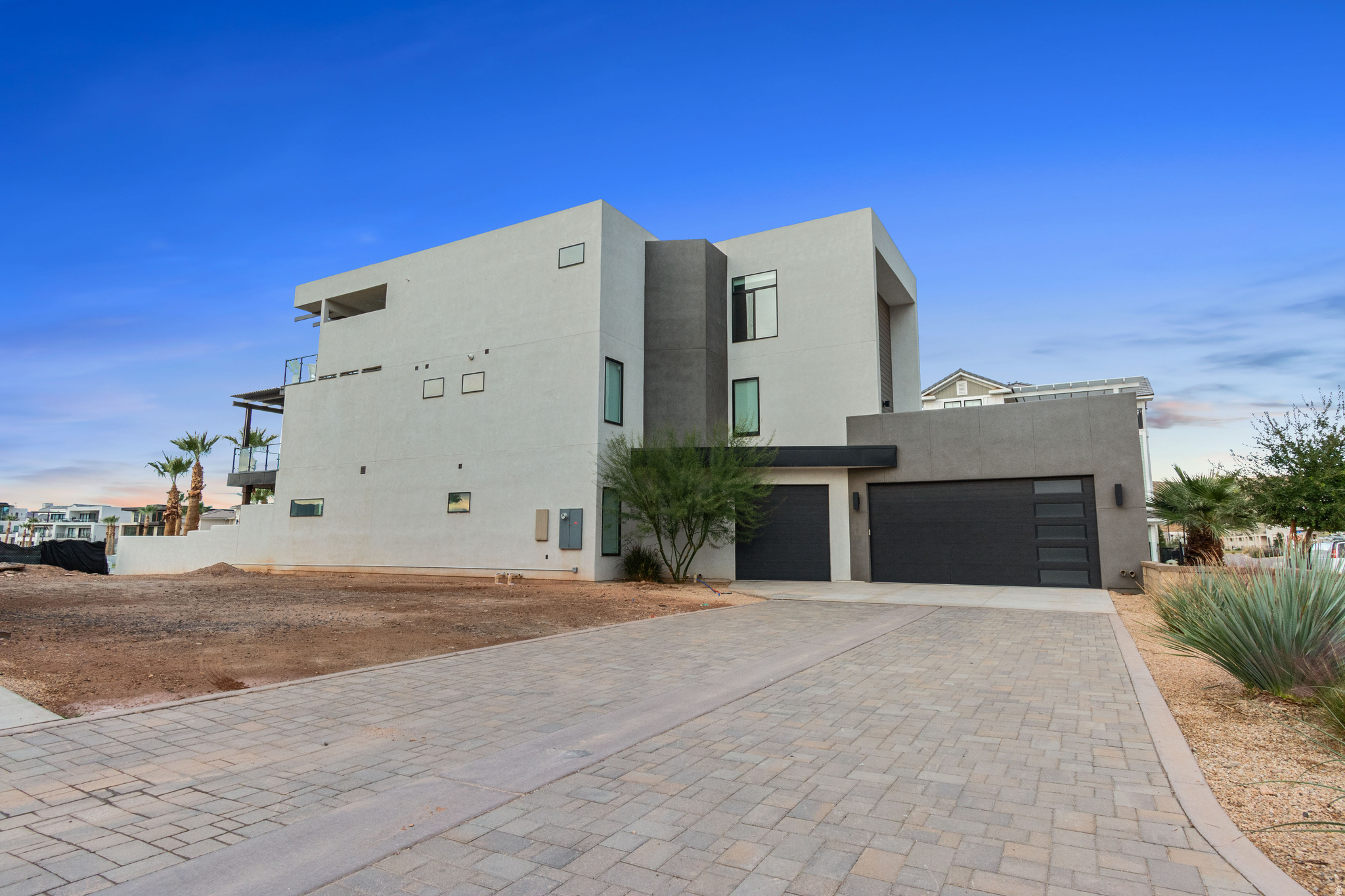 DESERT COLOR RESORT - Residential