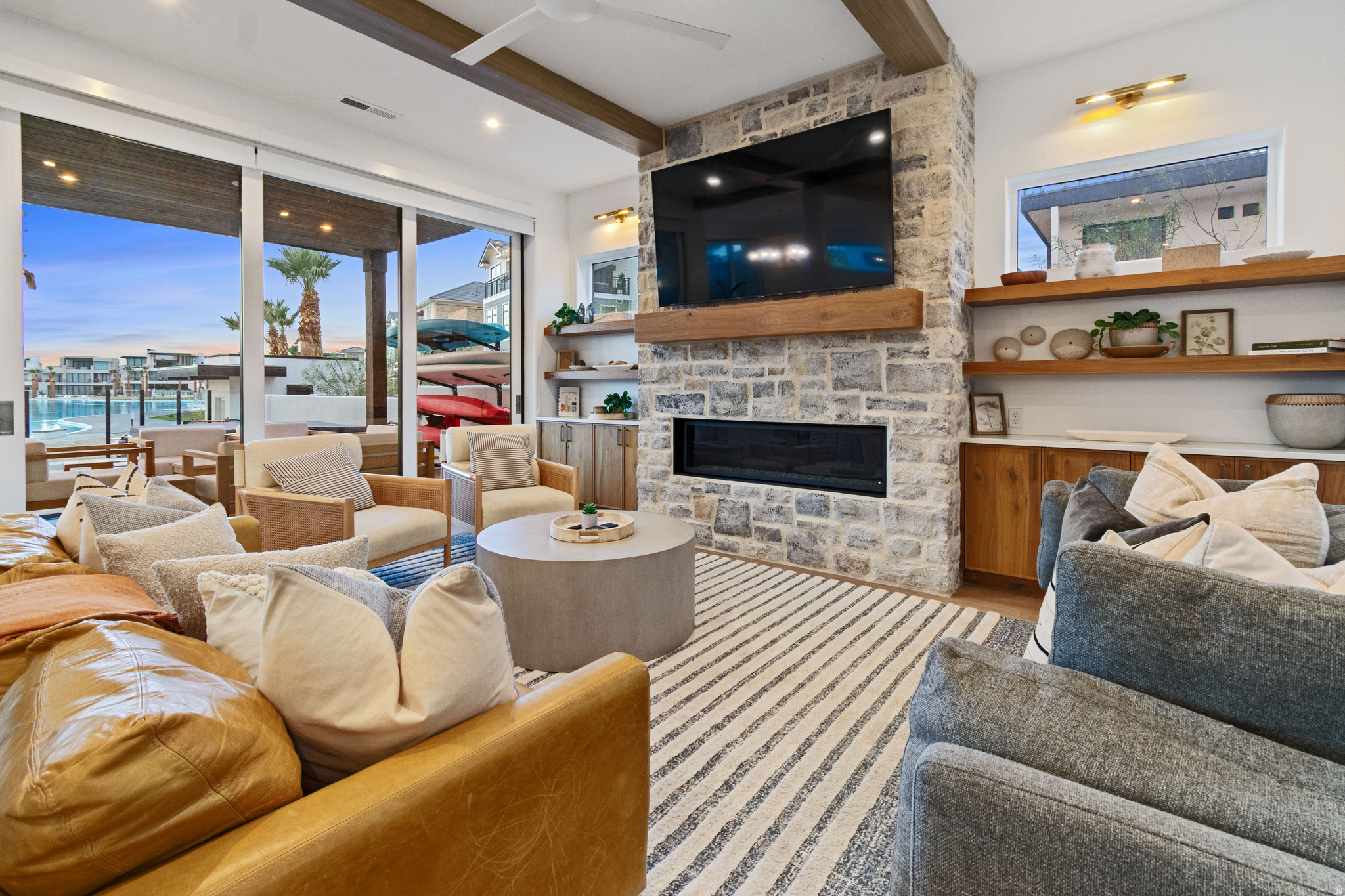 DESERT COLOR RESORT - Residential