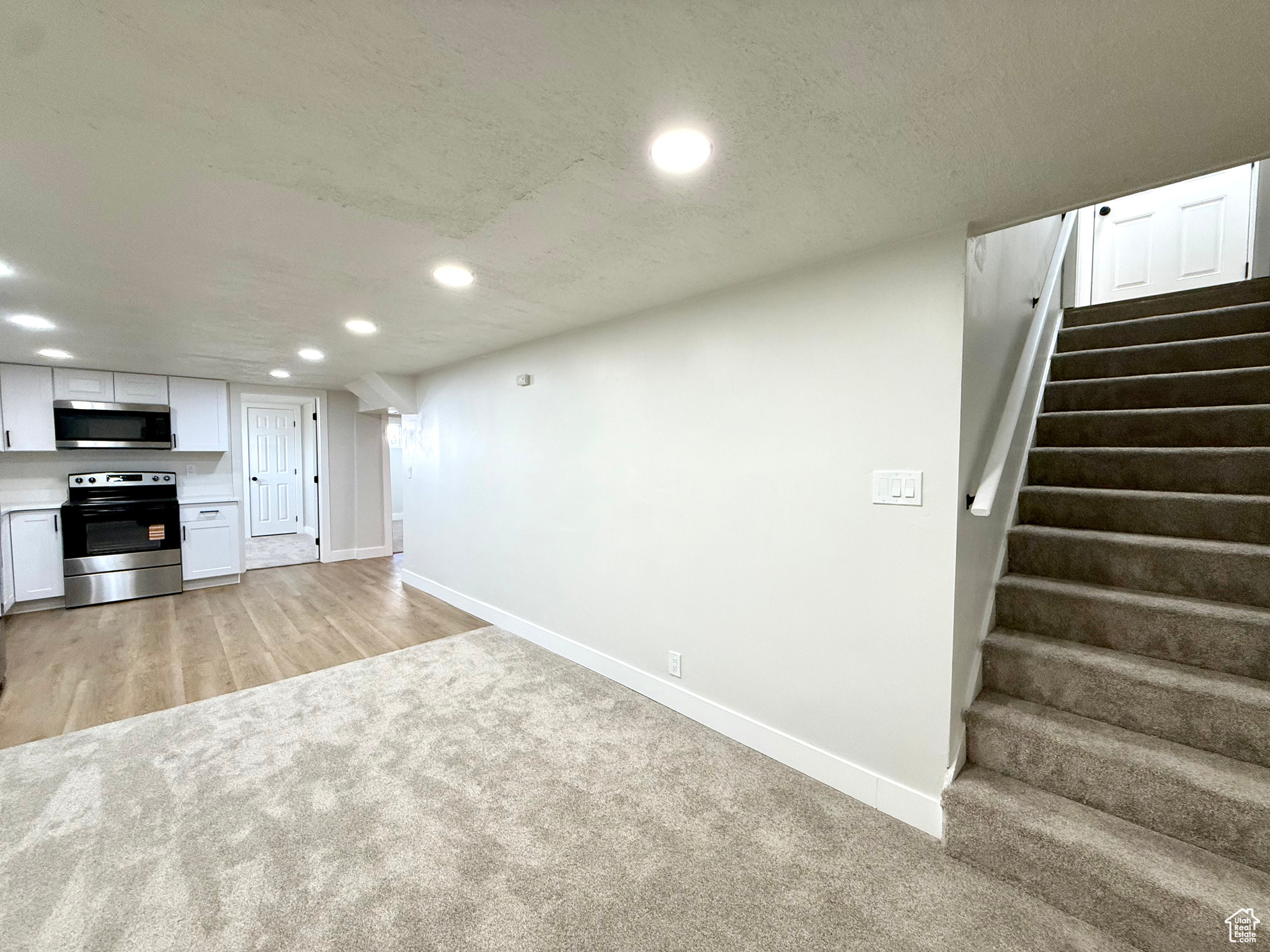 RIDGEWOOD ESTATES - Residential