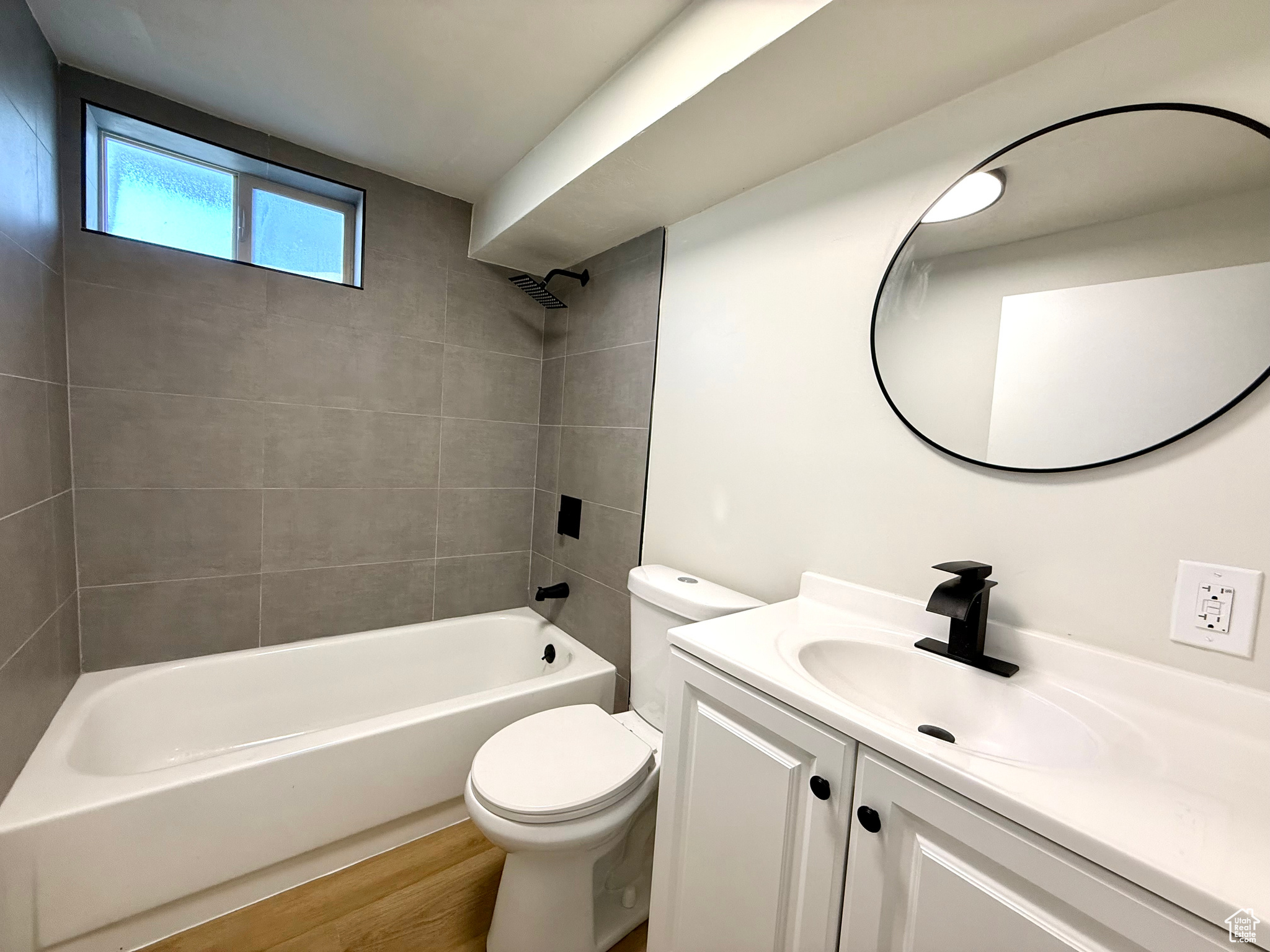 RIDGEWOOD ESTATES - Residential