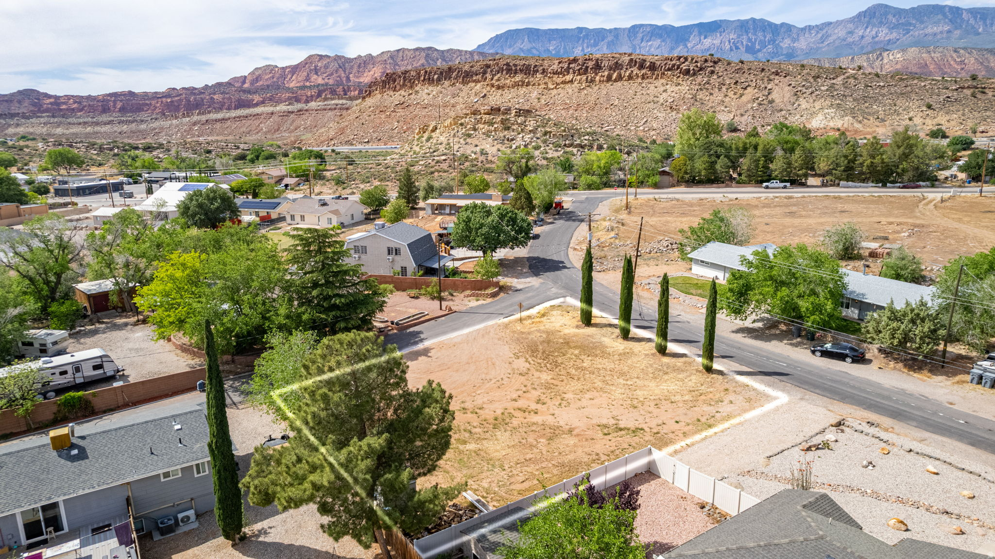 LEEDS ESTATES - Land