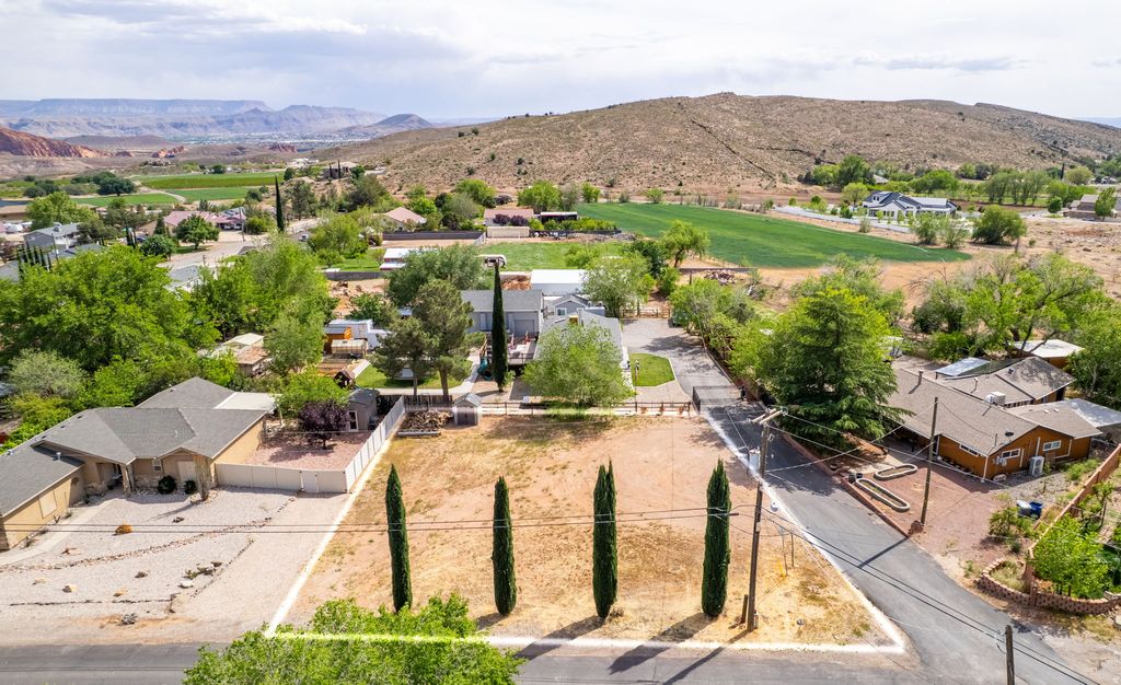 Photo of 62 VISTA AVE, Leeds, UT 84746 (MLS # 2148854)