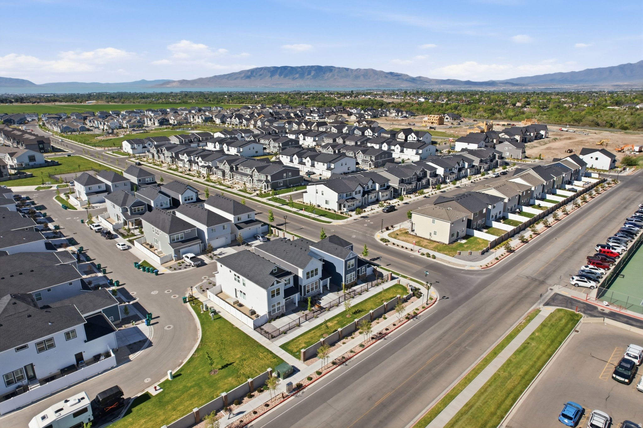 RIDGEVIEW - Residential