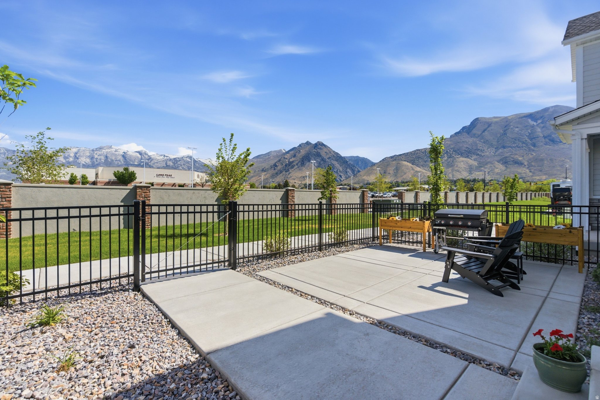 RIDGEVIEW - Residential