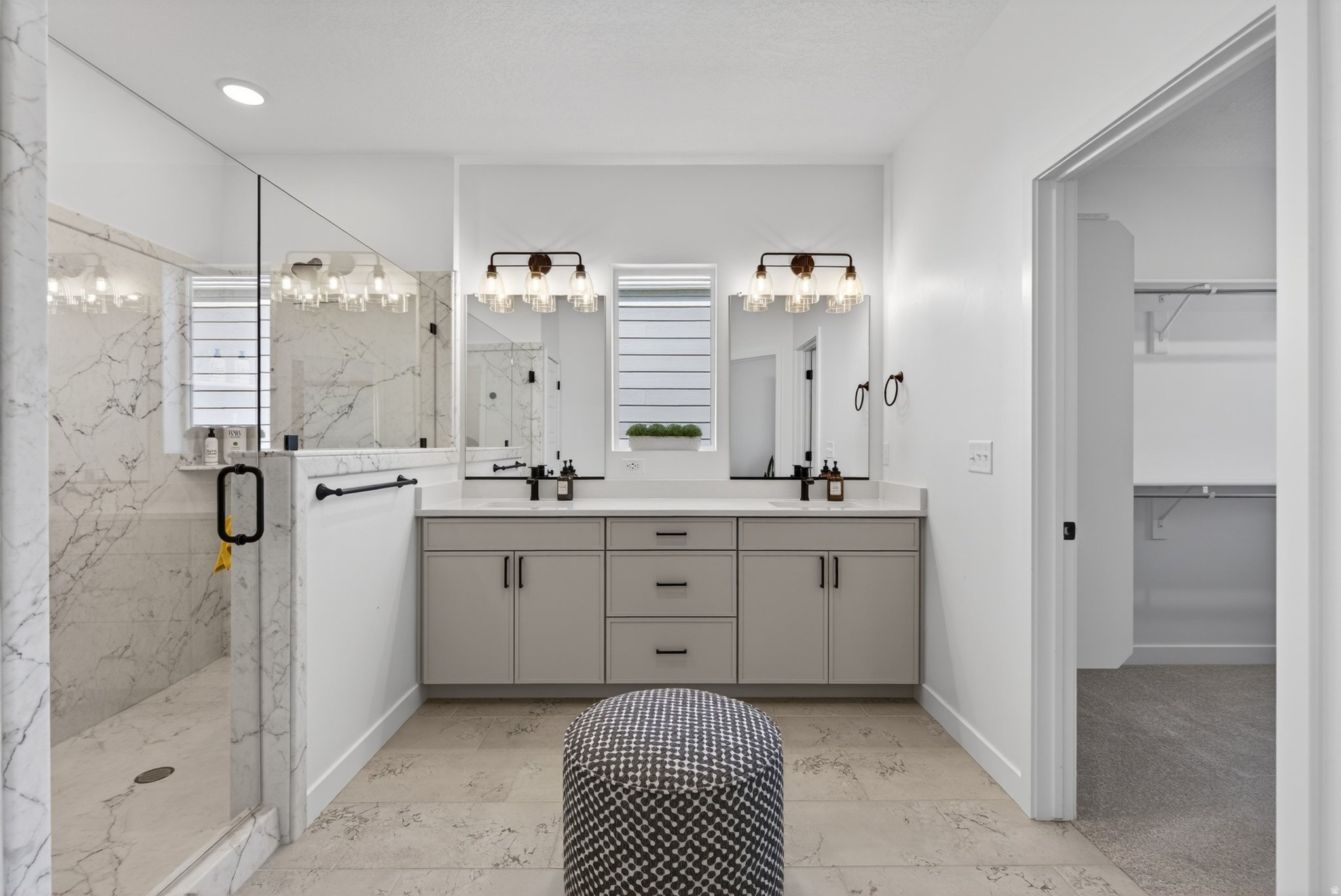 RIDGEVIEW - Residential