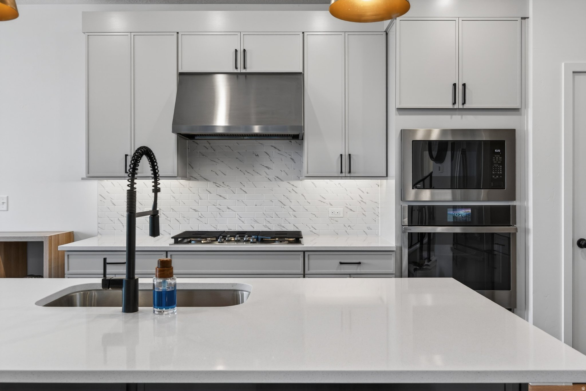 RIDGEVIEW - Residential