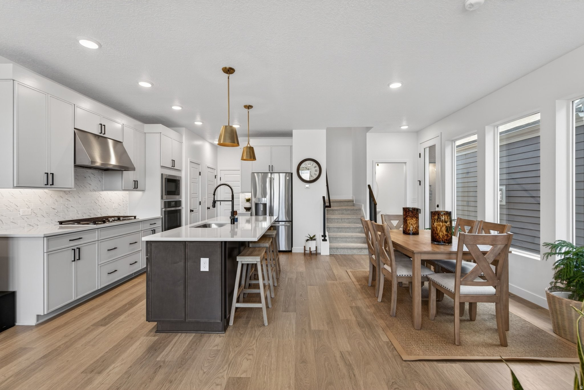 RIDGEVIEW - Residential