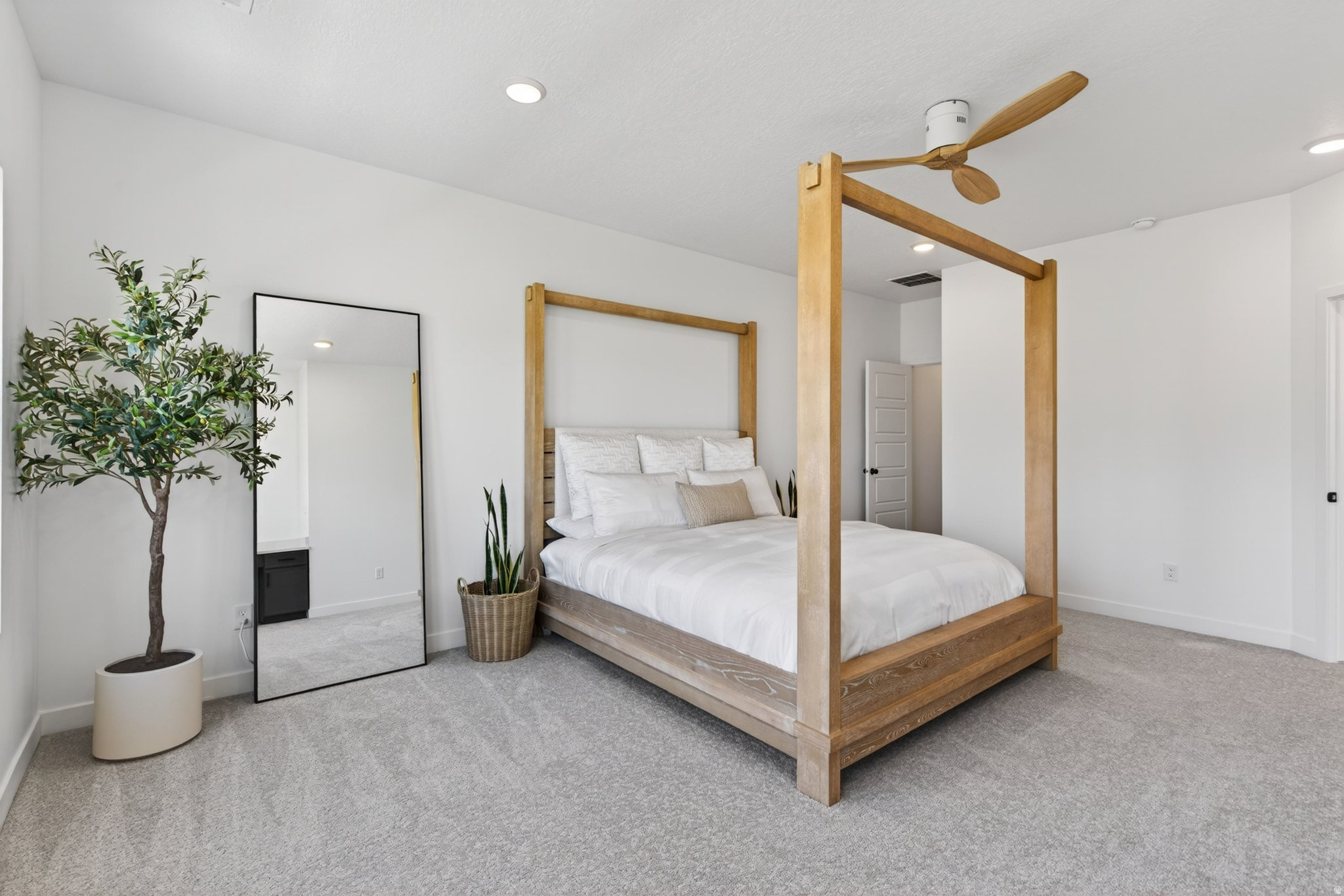 RIDGEVIEW - Residential