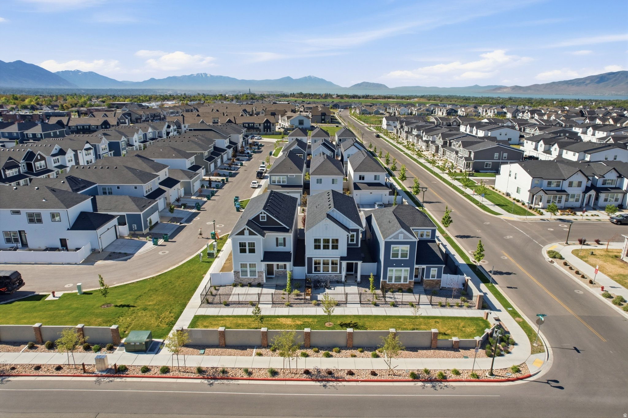 RIDGEVIEW - Residential
