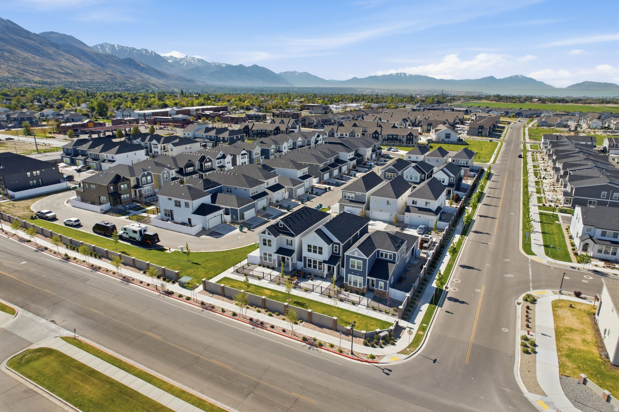 RIDGEVIEW - Residential