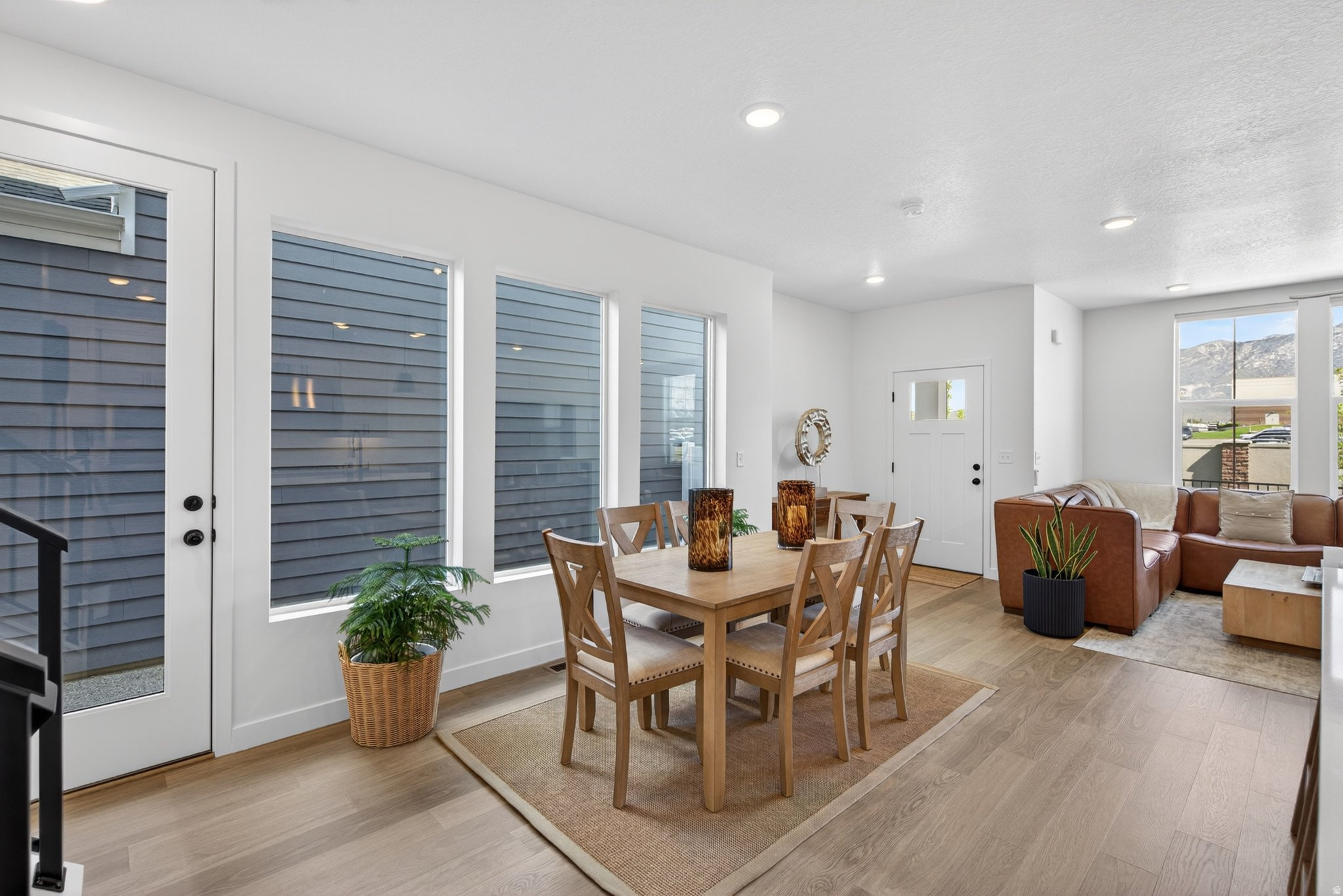 RIDGEVIEW - Residential