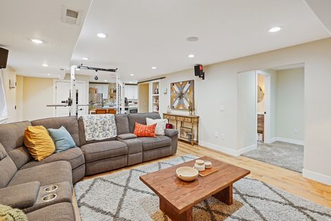 Tiny photo for 247 S 650 CIR W, American Fork, UT 84003 (MLS # 2153055)