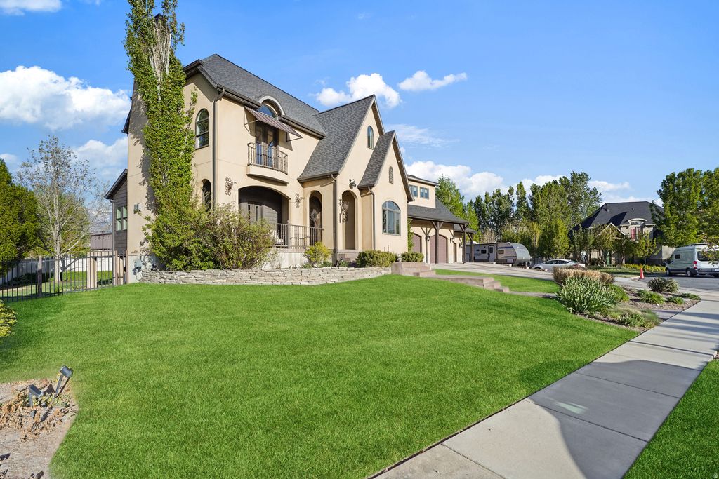 Photo of 247 S 650 CIR W, American Fork, UT 84003 (MLS # 2153055)