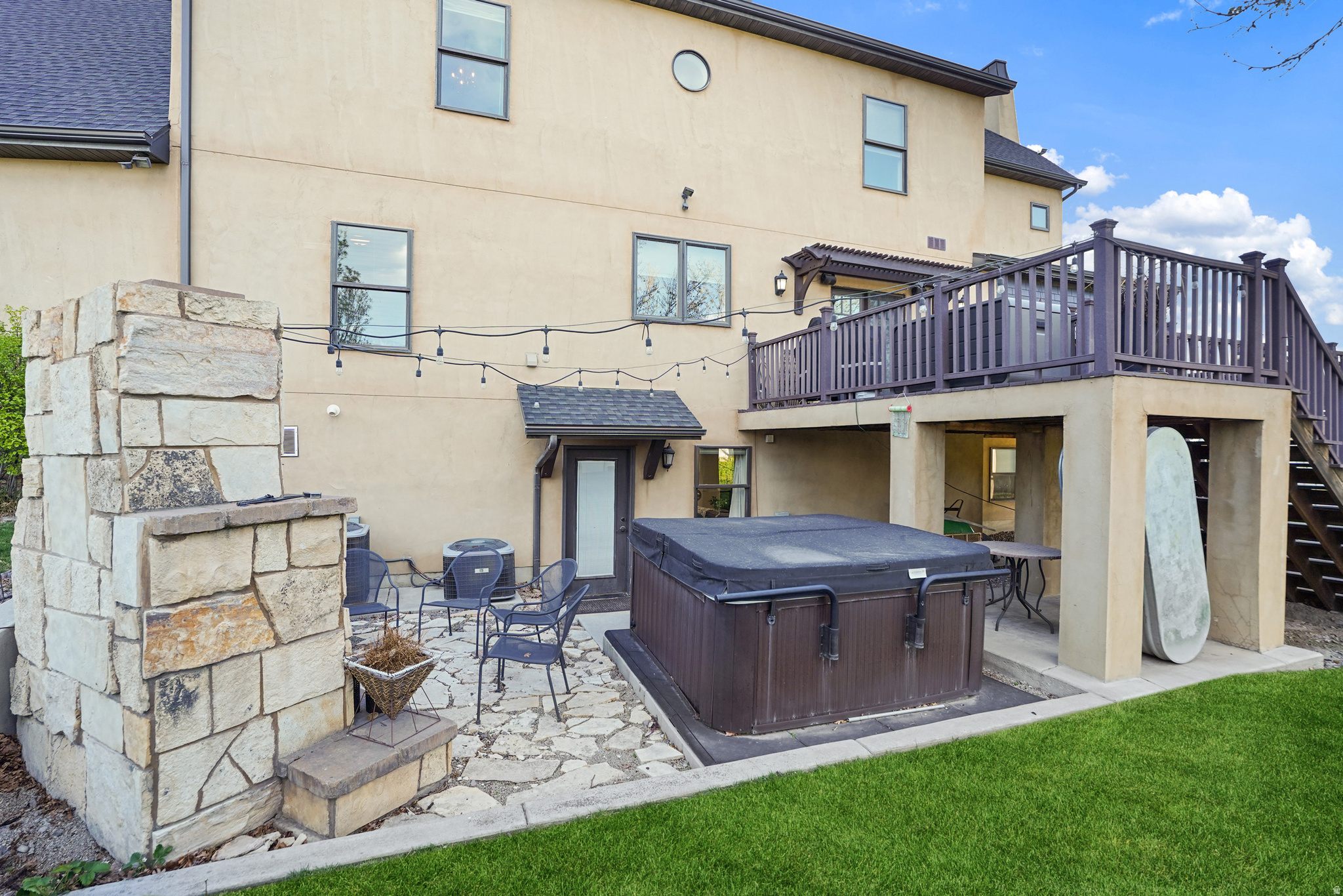 DURRANT MEADOWS - Residential