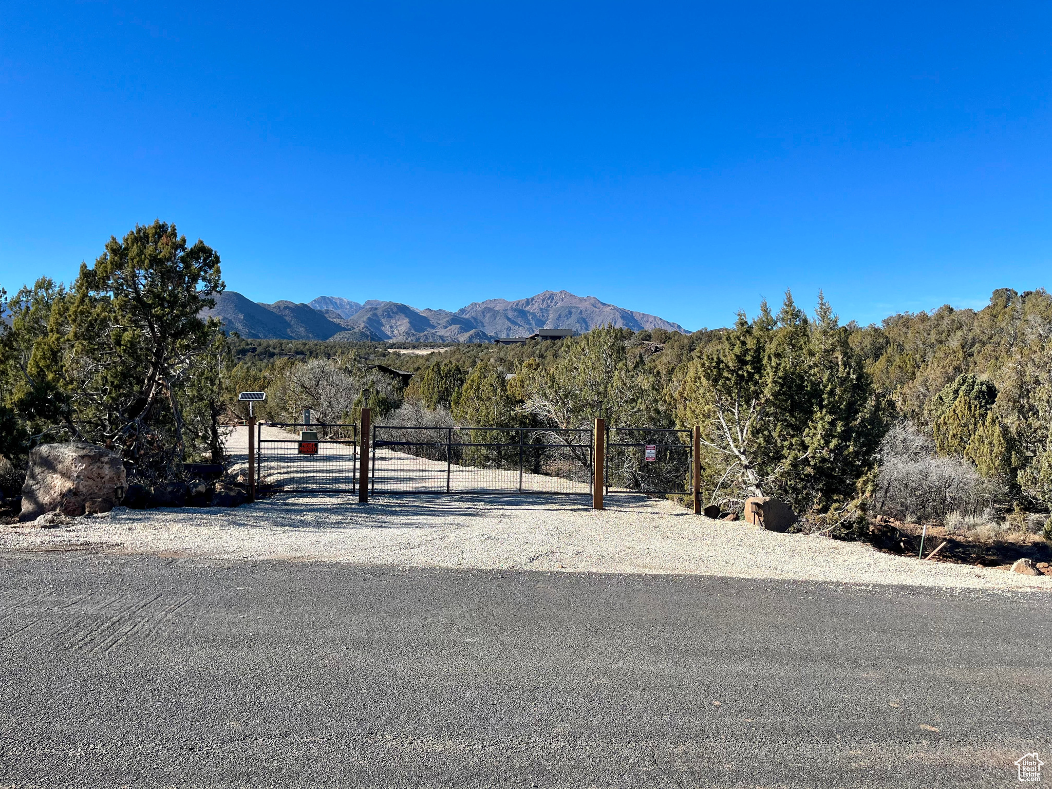 3268 S Canyon Cv, New Harmony, Utah image 24