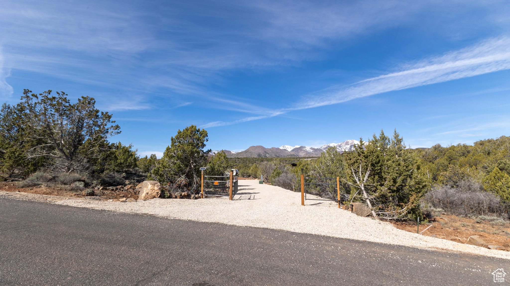 3268 S Canyon Cv, New Harmony, Utah image 3