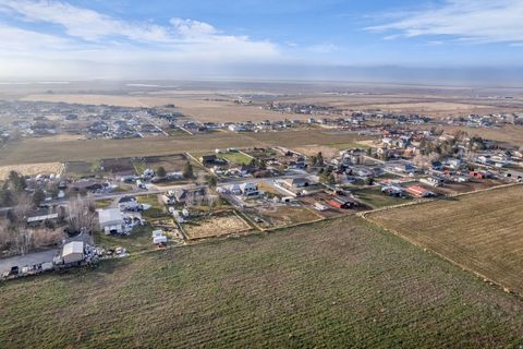 Tiny photo for 7362 FOOTHILL DR, Tooele, UT 84074 (MLS # 2130729)