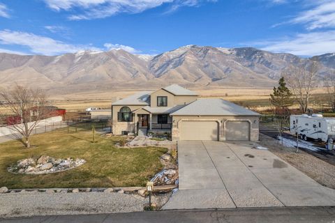 Tiny photo for 7362 FOOTHILL DR, Tooele, UT 84074 (MLS # 2130729)