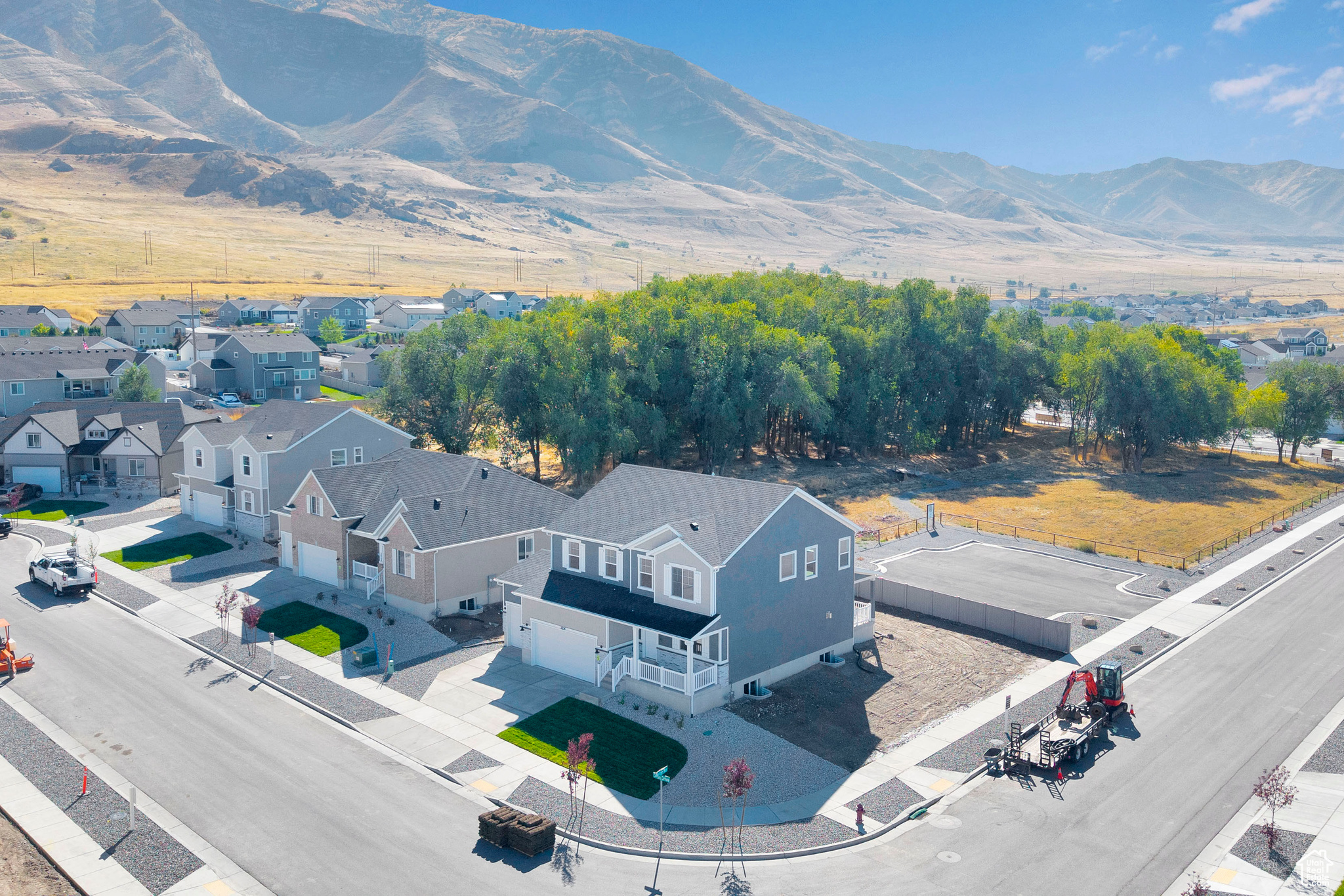 PASTURES AT SADDLEBACK - Residential