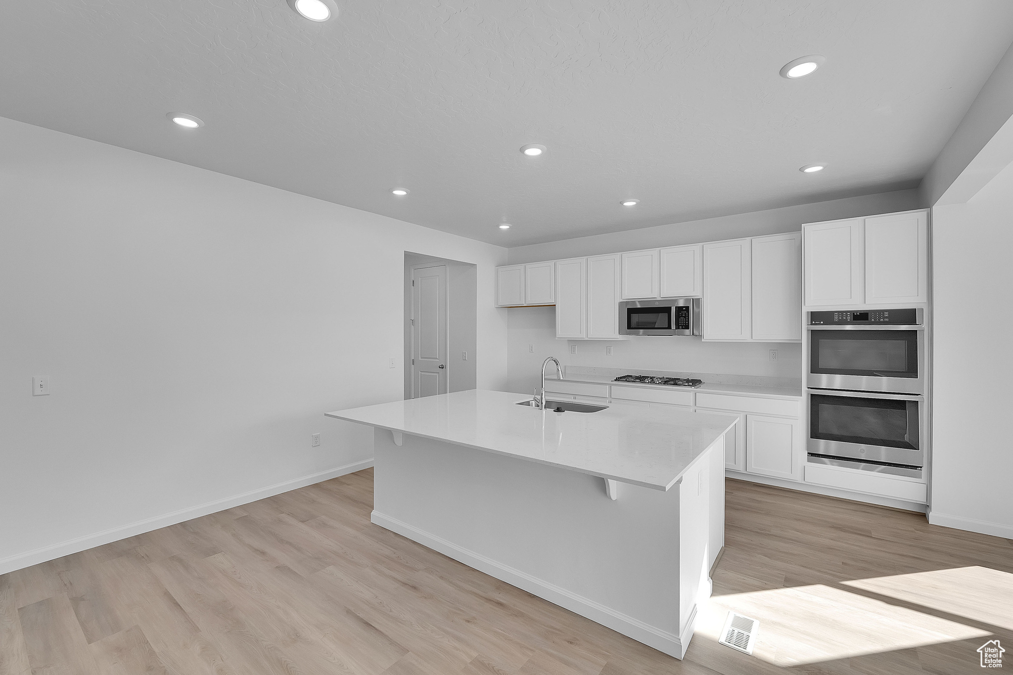 PASTURES AT SADDLEBACK - Residential