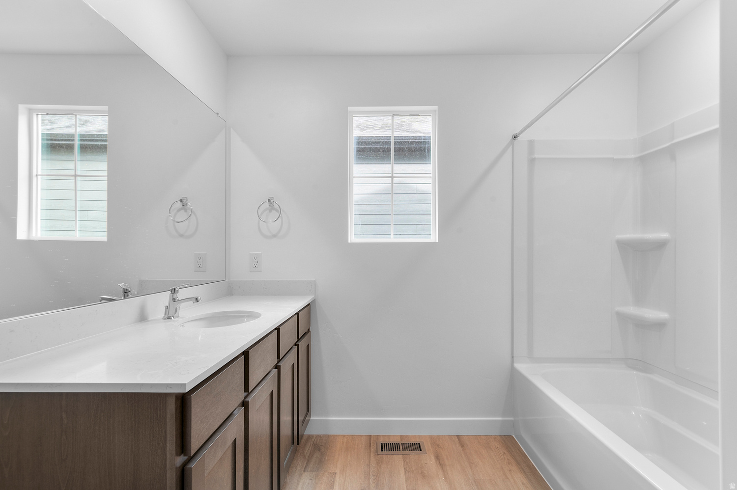 NIBLEY COACH - Residential