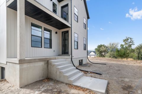 Tiny photo for 504 W MAIDENGRASS WAY, Draper, UT 84020 (MLS # 2116069)