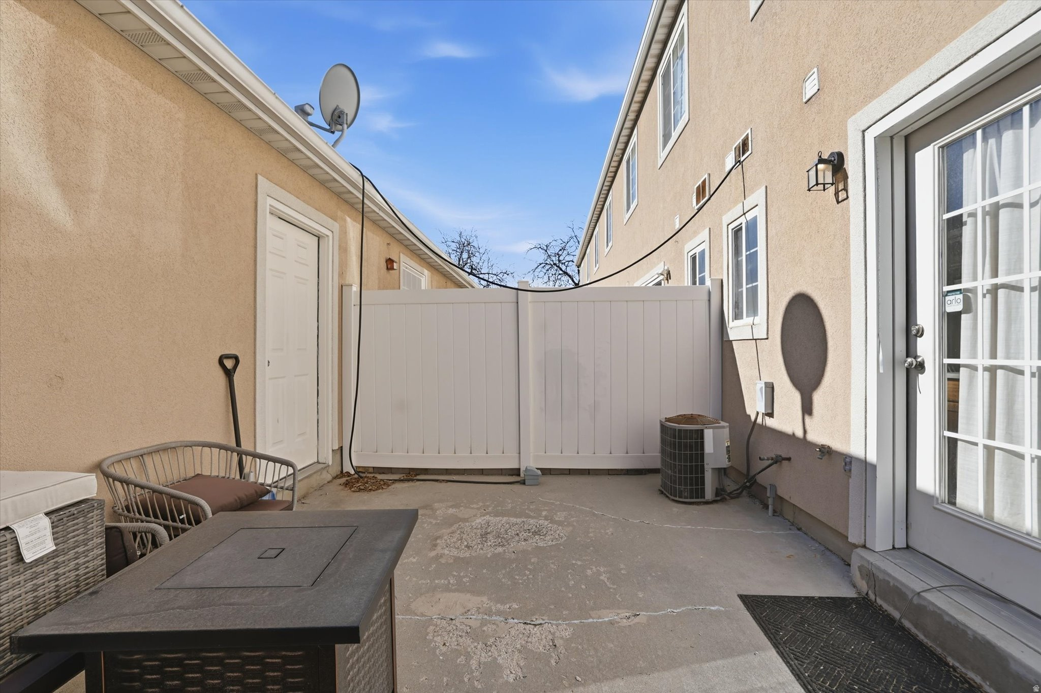 YORKSHIRE VILLAGE - Residential