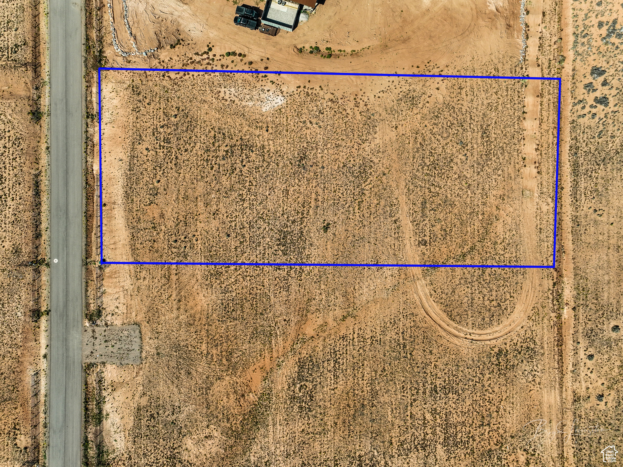 WELLS ESTATES - Land