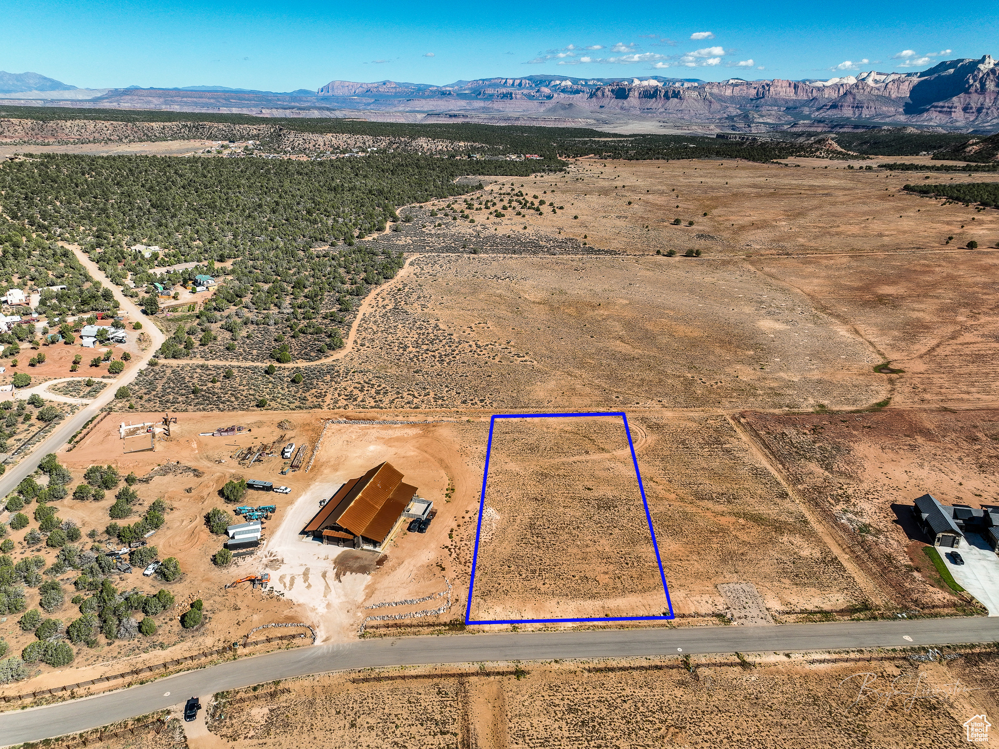 WELLS ESTATES - Land