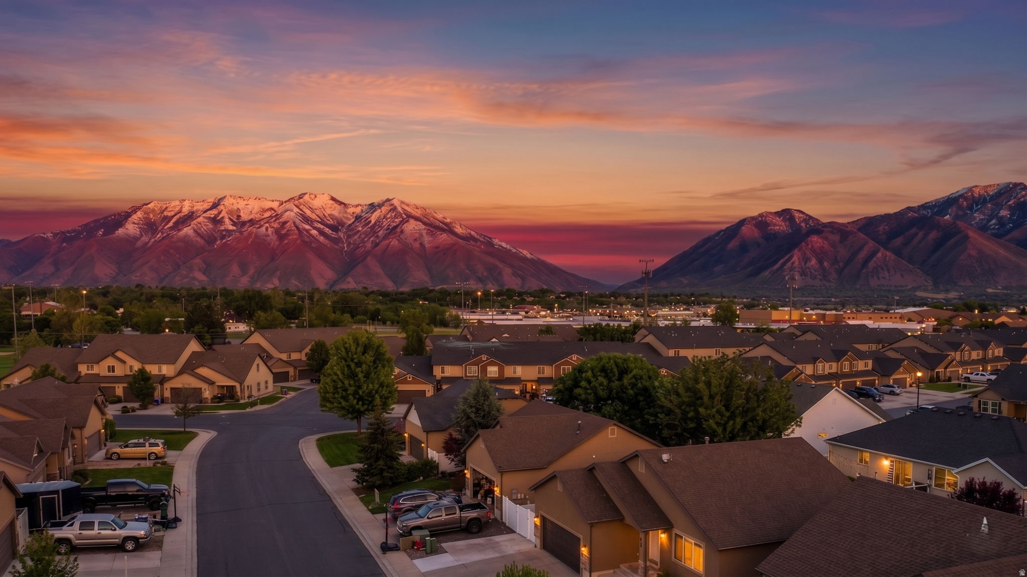 SPANISH TRAILS - Residential