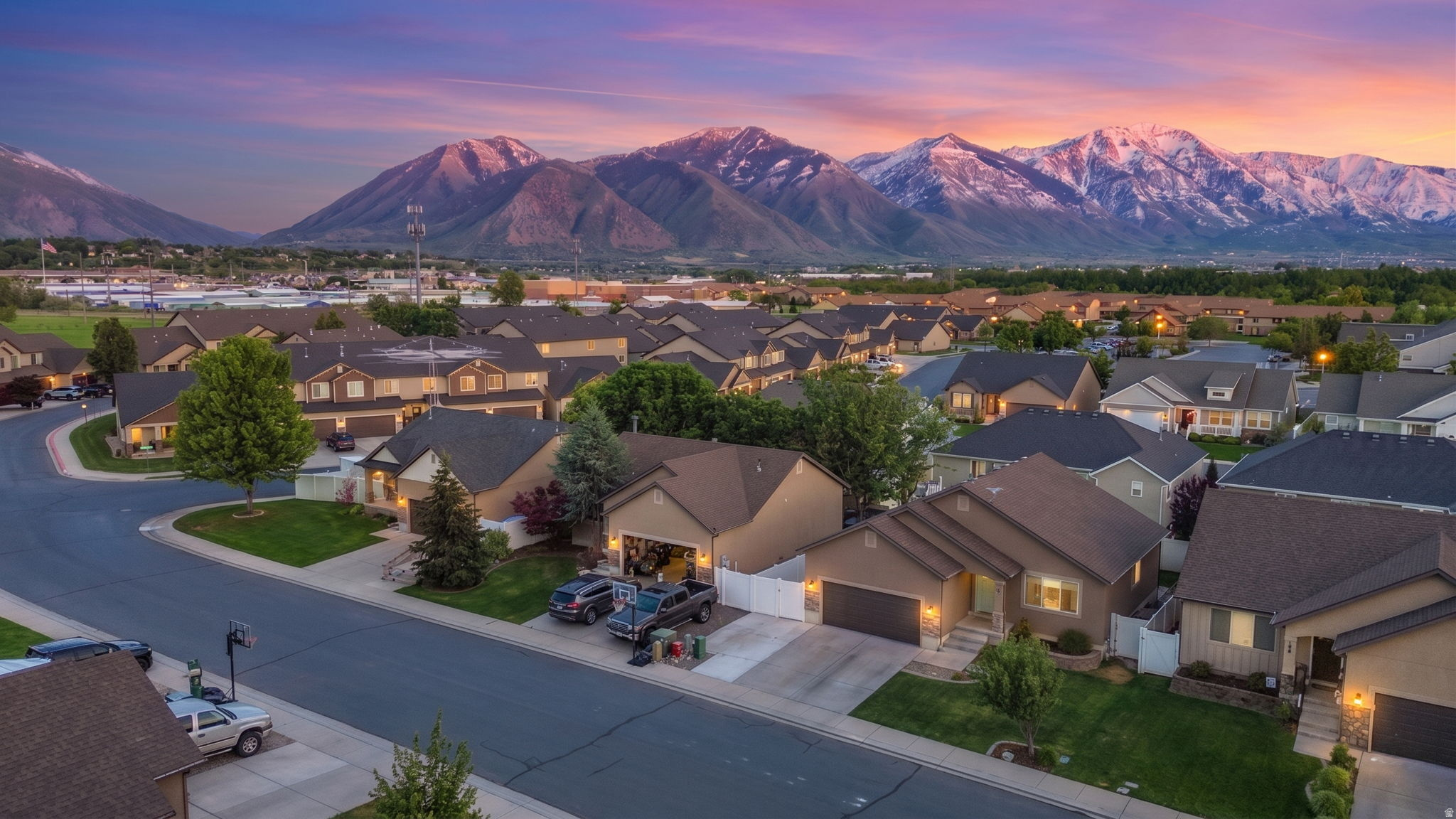SPANISH TRAILS - Residential