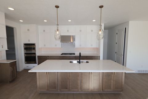 Tiny photo for 1208 W MAHOGANY St S, Saratoga Springs, UT 84045 (MLS # 2143829)