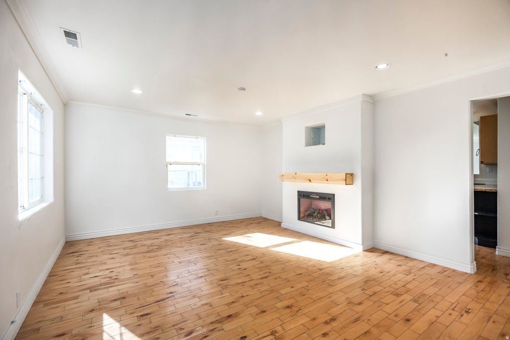 Photo of 405 N 200 E, Pleasant Grove, UT 84062 (MLS # 2122734)