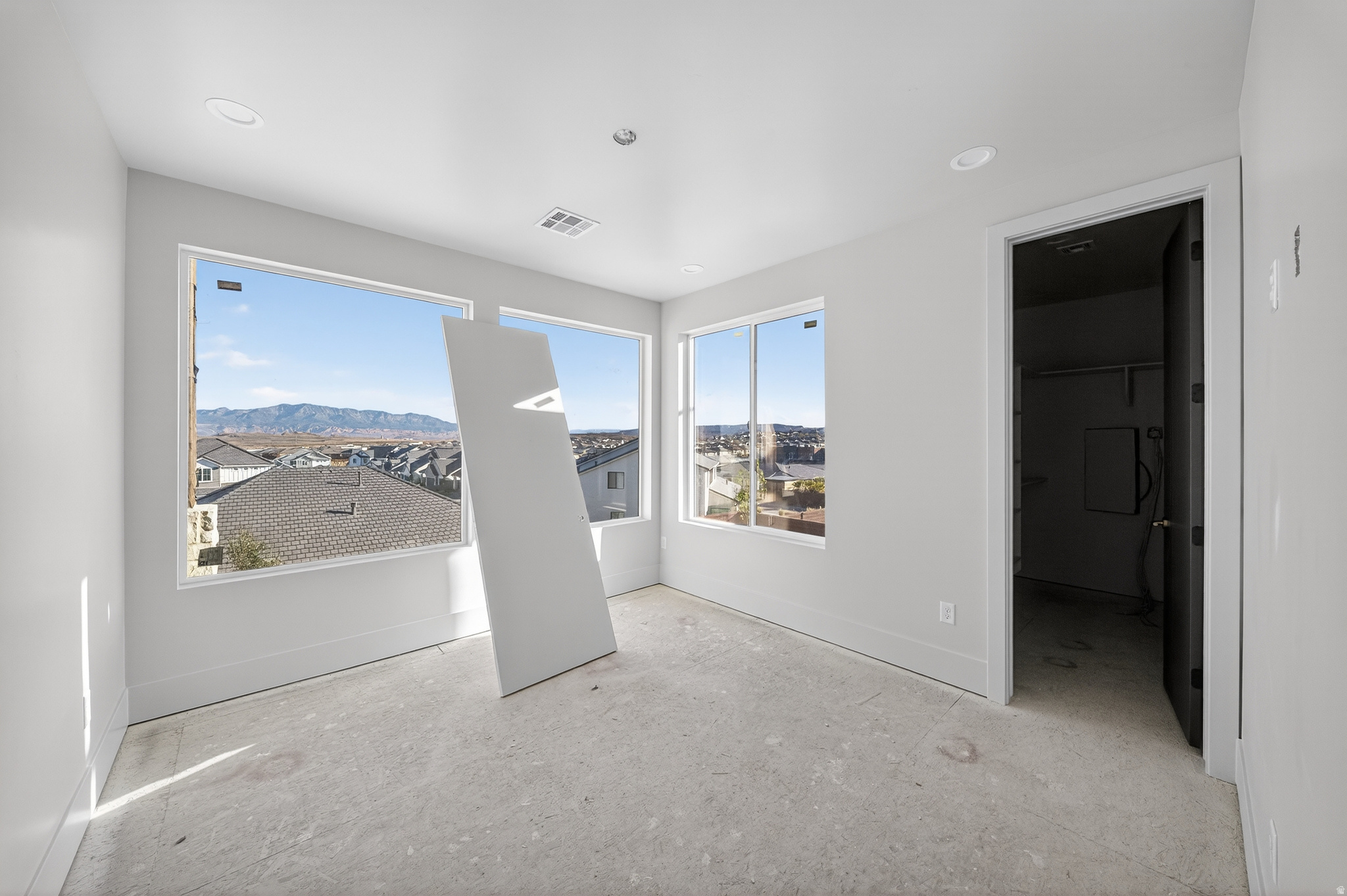 DESERT SOLACE - Residential