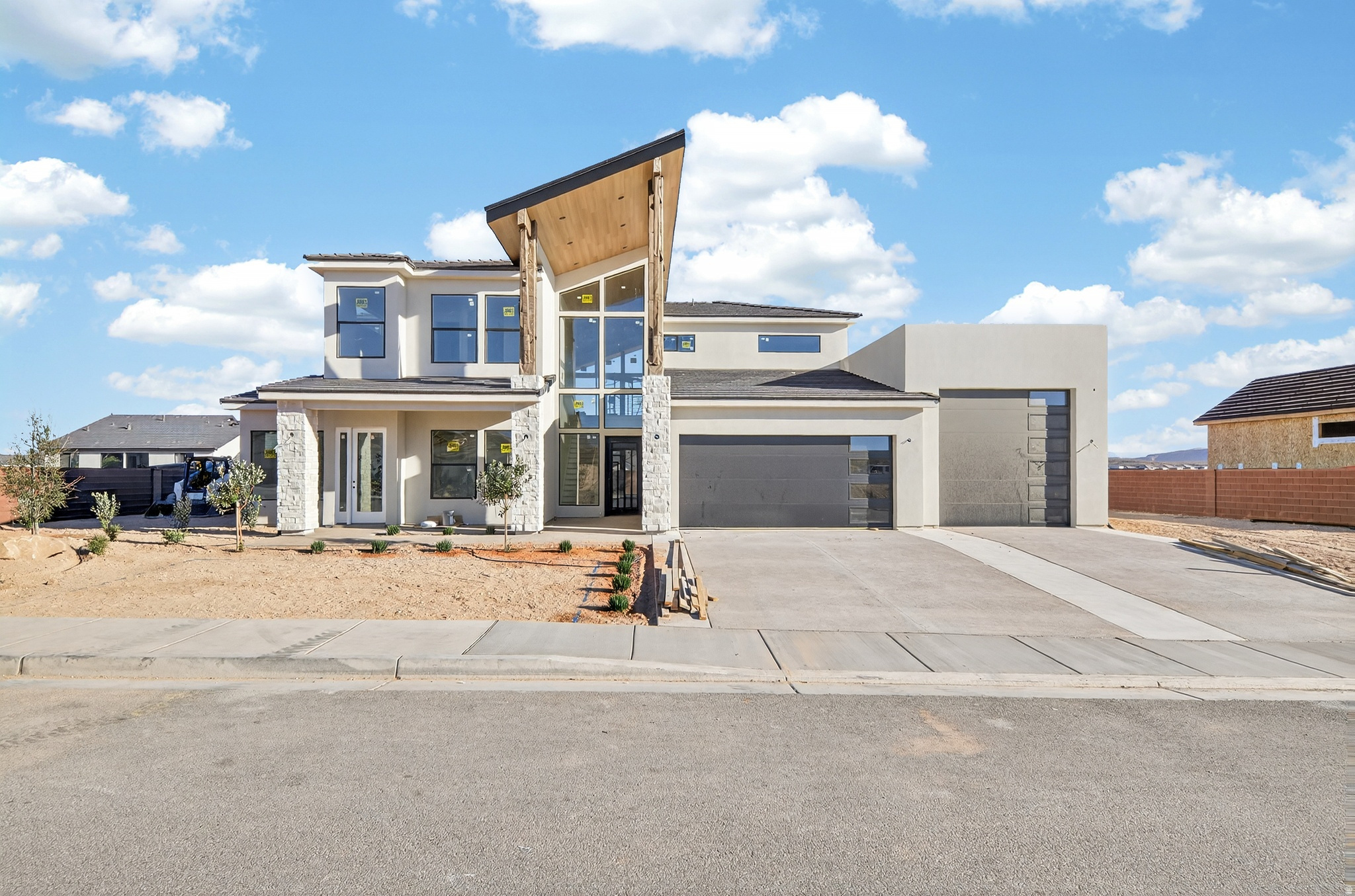 DESERT SOLACE - Residential