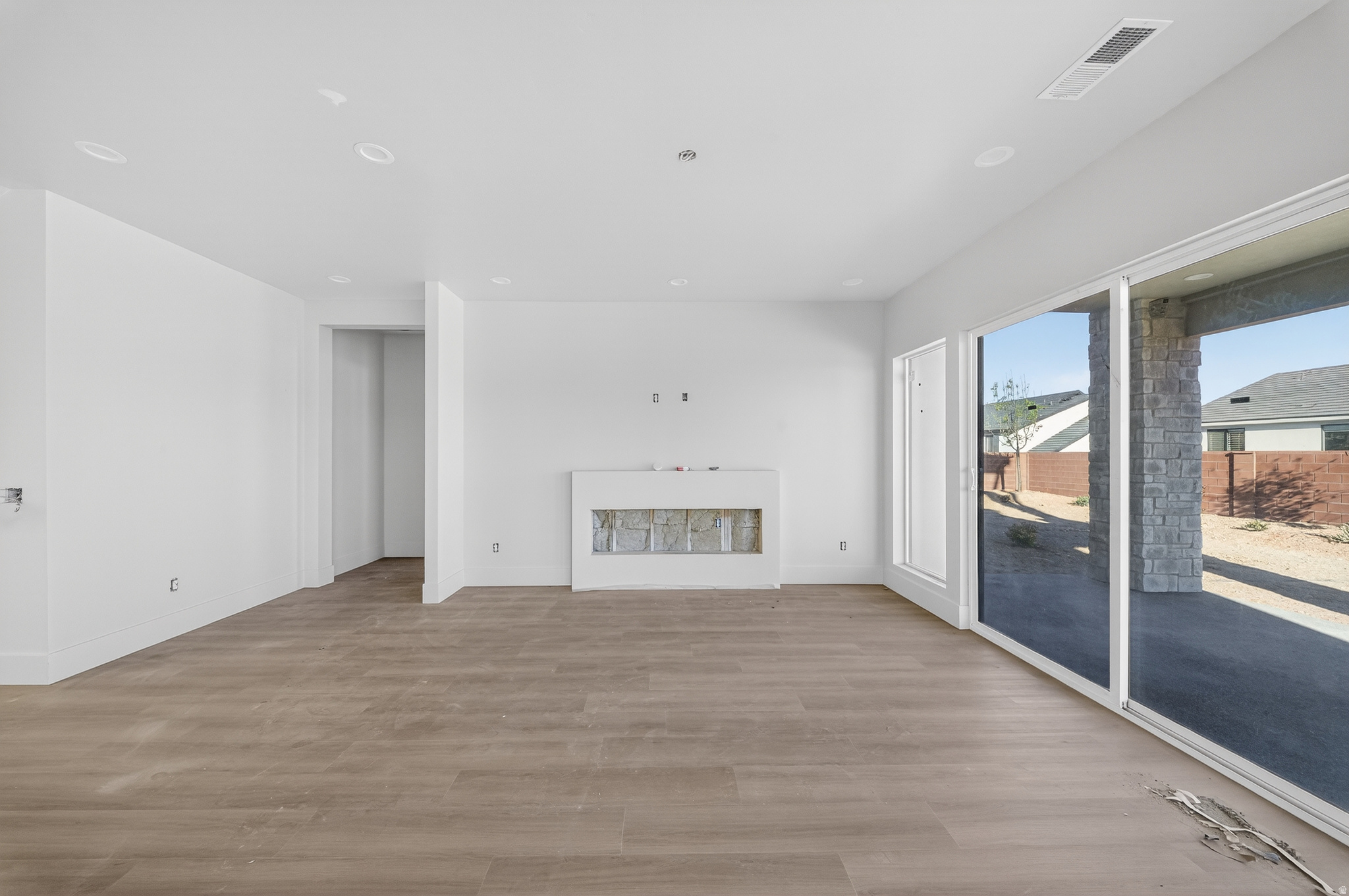 DESERT SOLACE - Residential