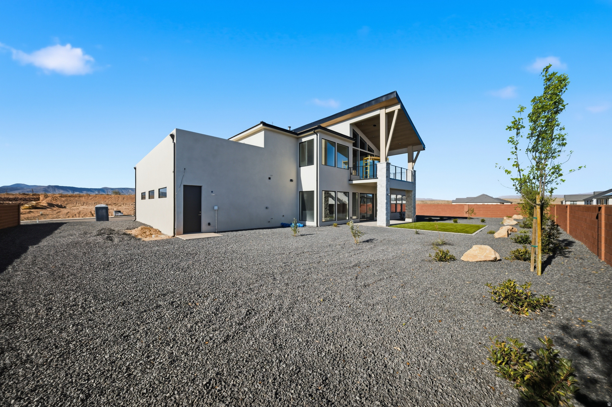 DESERT SOLACE - Residential