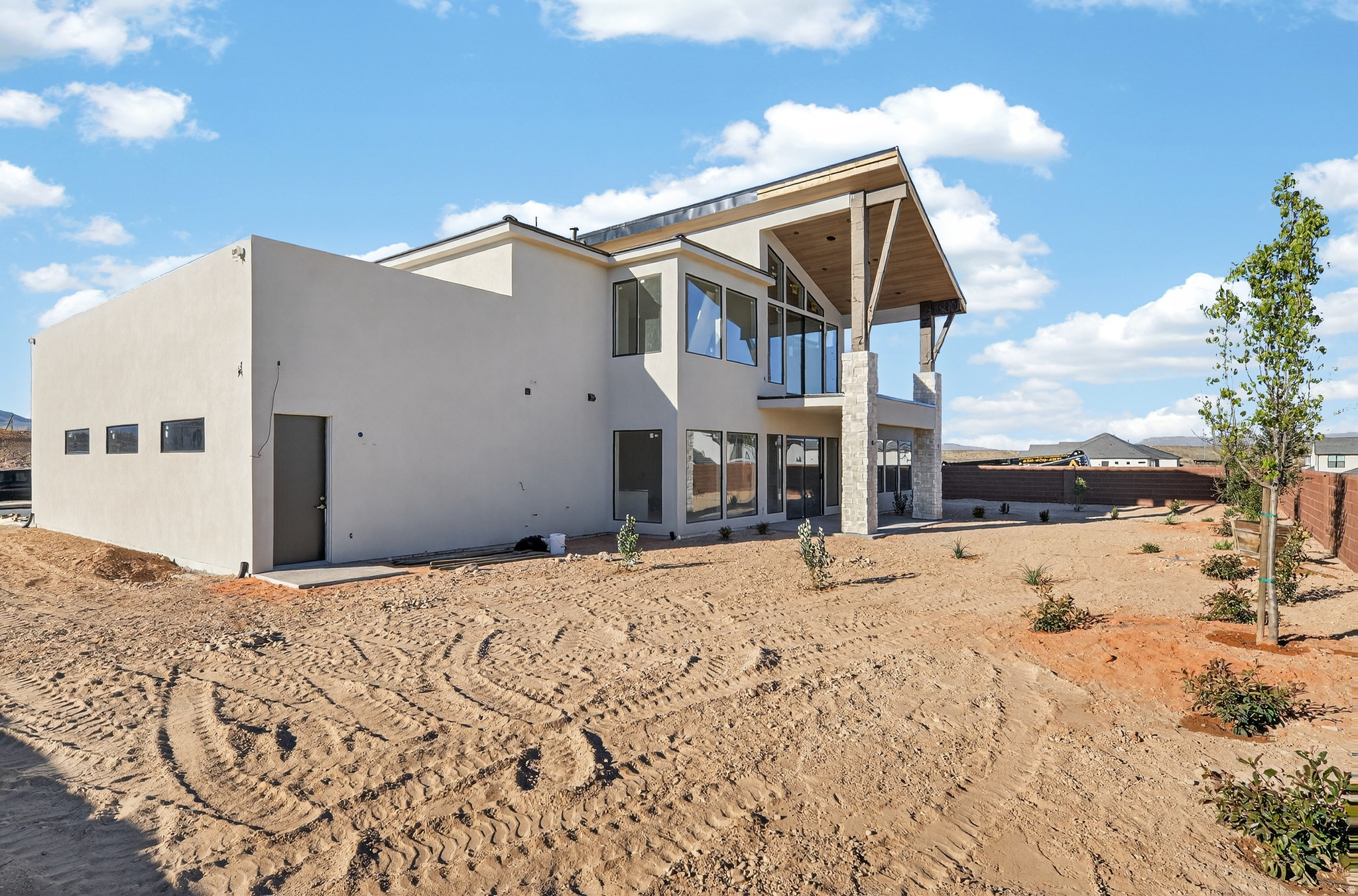 DESERT SOLACE - Residential